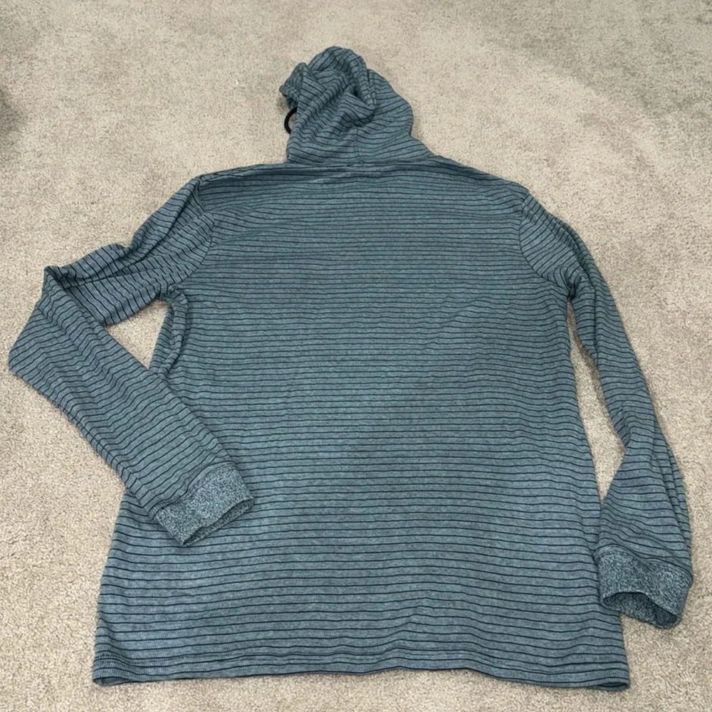 Quicksilver Hoodie - Picture 2 of 2